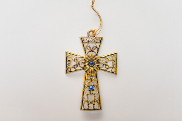 Cross hand-painted in yellow and blue color