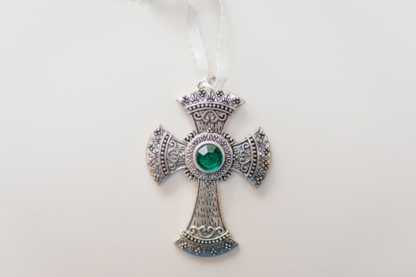 Cross made with aluminum and Green stone for decoration