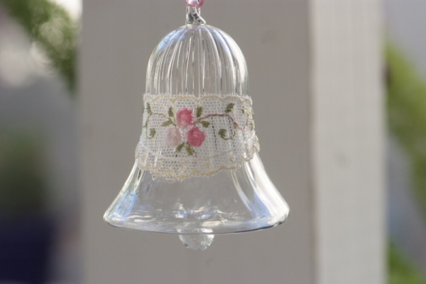 Egyptian Glass Crystal bell with tulle lace and flowers